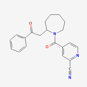 4-[2-(2-Oxo-2-phenylethyl)azepane-1-carbonyl]pyridine-2-carbonitrile