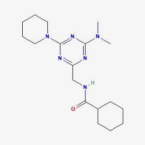 molecular formula C18H30N6O B2900338 N-((4-(dimethylamino)-6-(piperidin-1-yl)-1,3,5-triazin-2-yl)methyl)cyclohexanecarboxamide CAS No. 2034471-63-9