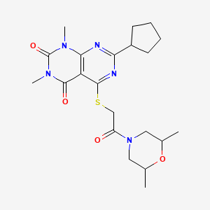 molecular formula C21H29N5O4S B2900777 7-cyclopentyl-5-((2-(2,6-dimethylmorpholino)-2-oxoethyl)thio)-1,3-dimethylpyrimido[4,5-d]pyrimidine-2,4(1H,3H)-dione CAS No. 893907-70-5