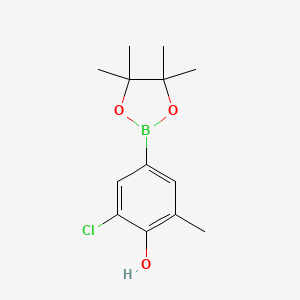 molecular formula C13H18BClO3 B2900835 2-Chloro-6-methyl-4-(4,4,5,5-tetramethyl-1,3,2-dioxaborolan-2-yl)phenol CAS No. 1294518-25-4
