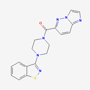 3-(4-{Imidazo[1,2-b]pyridazine-6-carbonyl}piperazin-1-yl)-1,2-benzothiazole