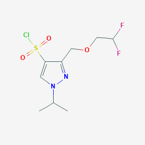 3-[(2,2-difluoroethoxy)methyl]-1-isopropyl-1H-pyrazole-4-sulfonyl chloride