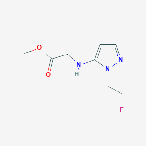 molecular formula C8H12FN3O2 B2902933 Methyl 2-[[2-(2-fluoroethyl)pyrazol-3-yl]amino]acetate CAS No. 2247207-18-5