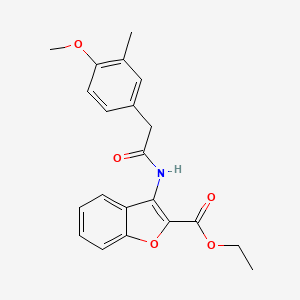 molecular formula C21H21NO5 B2903468 Ethyl 3-(2-(4-methoxy-3-methylphenyl)acetamido)benzofuran-2-carboxylate CAS No. 955825-59-9
