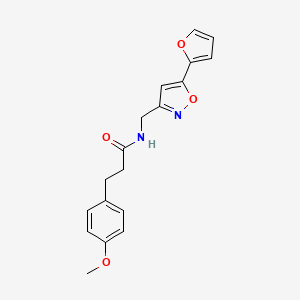 molecular formula C18H18N2O4 B2903654 N-((5-(furan-2-yl)isoxazol-3-yl)methyl)-3-(4-methoxyphenyl)propanamide CAS No. 1105205-42-2