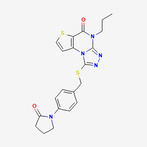 molecular formula C21H21N5O2S2 B2903690 1-((4-(2-oxopyrrolidin-1-yl)benzyl)thio)-4-propylthieno[2,3-e][1,2,4]triazolo[4,3-a]pyrimidin-5(4H)-one CAS No. 1185171-03-2