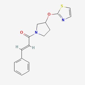 (E)-3-phenyl-1-(3-(thiazol-2-yloxy)pyrrolidin-1-yl)prop-2-en-1-one