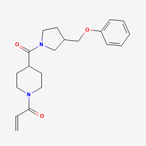 1-[4-[3-(Phenoxymethyl)pyrrolidine-1-carbonyl]piperidin-1-yl]prop-2-en-1-one