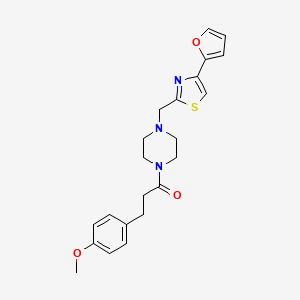 molecular formula C22H25N3O3S B2905328 1-(4-((4-(Furan-2-yl)thiazol-2-yl)methyl)piperazin-1-yl)-3-(4-methoxyphenyl)propan-1-one CAS No. 1105233-06-4