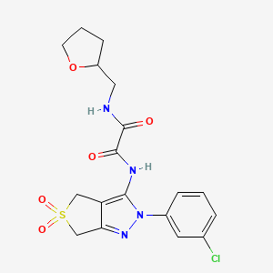 molecular formula C18H19ClN4O5S B2906896 N1-(2-(3-chlorophenyl)-5,5-dioxido-4,6-dihydro-2H-thieno[3,4-c]pyrazol-3-yl)-N2-((tetrahydrofuran-2-yl)methyl)oxalamide CAS No. 899750-83-5