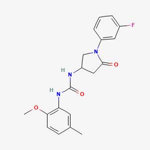 1-(1-(3-Fluorophenyl)-5-oxopyrrolidin-3-yl)-3-(2-methoxy-5-methylphenyl)urea