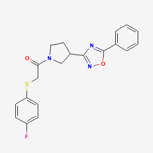 molecular formula C20H18FN3O2S B2910173 2-((4-Fluorophenyl)thio)-1-(3-(5-phenyl-1,2,4-oxadiazol-3-yl)pyrrolidin-1-yl)ethanone CAS No. 2034416-24-3