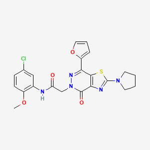 N-(5-chloro-2-methoxyphenyl)-2-(7-(furan-2-yl)-4-oxo-2-(pyrrolidin-1-yl)thiazolo[4,5-d]pyridazin-5(4H)-yl)acetamide