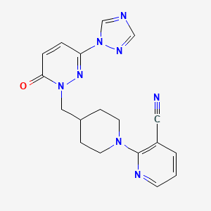2-(4-{[6-oxo-3-(1H-1,2,4-triazol-1-yl)-1,6-dihydropyridazin-1-yl]methyl}piperidin-1-yl)pyridine-3-carbonitrile