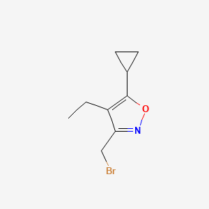 molecular formula C9H12BrNO B2913065 3-(Bromomethyl)-5-cyclopropyl-4-ethyl-1,2-oxazole CAS No. 1877197-72-2