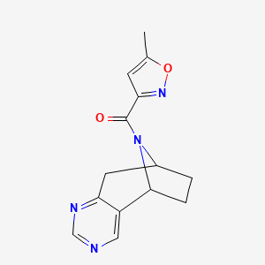 molecular formula C14H14N4O2 B2913375 (5-methylisoxazol-3-yl)((5R,8S)-6,7,8,9-tetrahydro-5H-5,8-epiminocyclohepta[d]pyrimidin-10-yl)methanone CAS No. 1903847-18-6