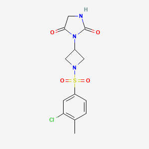 3-(1-((3-Chloro-4-methylphenyl)sulfonyl)azetidin-3-yl)imidazolidine-2,4-dione