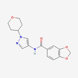 molecular formula C16H17N3O4 B2913880 N-(1-(四氢-2H-吡喃-4-基)-1H-吡唑-4-基)苯并[d][1,3]二噁喃-5-甲酰胺 CAS No. 1448070-68-5