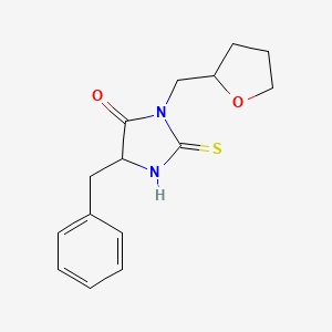 molecular formula C15H18N2O2S B2914273 4-benzyl-1-(oxolan-2-ylmethyl)-2-sulfanyl-4,5-dihydro-1H-imidazol-5-one CAS No. 1008698-17-6