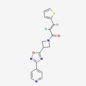 (E)-1-(3-(3-(pyridin-4-yl)-1,2,4-oxadiazol-5-yl)azetidin-1-yl)-3-(thiophen-2-yl)prop-2-en-1-one