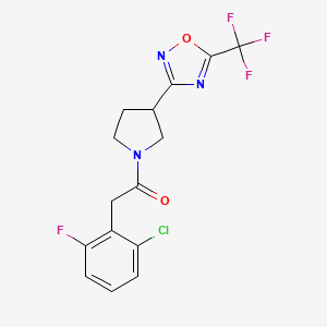 molecular formula C15H12ClF4N3O2 B2915705 2-(2-Chloro-6-fluorophenyl)-1-(3-(5-(trifluoromethyl)-1,2,4-oxadiazol-3-yl)pyrrolidin-1-yl)ethanone CAS No. 2034415-14-8