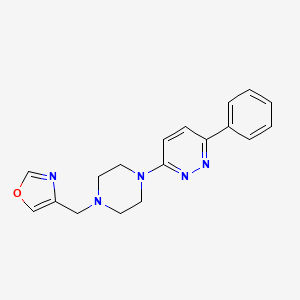 molecular formula C18H19N5O B2917218 3-{4-[(1,3-Oxazol-4-yl)methyl]piperazin-1-yl}-6-phenylpyridazine CAS No. 2380087-04-5