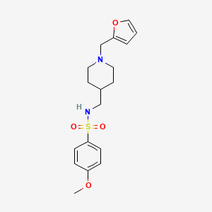 molecular formula C18H24N2O4S B2917552 N-((1-(呋喃-2-基甲基)哌啶-4-基)甲基)-4-甲氧基苯磺酰胺 CAS No. 953230-70-1