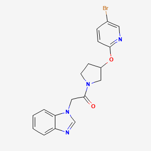 molecular formula C18H17BrN4O2 B2919413 2-(1H-benzo[d]imidazol-1-yl)-1-(3-((5-bromopyridin-2-yl)oxy)pyrrolidin-1-yl)ethanone CAS No. 1903821-68-0