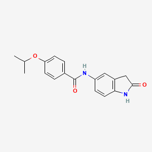 molecular formula C18H18N2O3 B2919915 4-异丙氧基-N-(2-氧代吲哚-5-基)苯甲酰胺 CAS No. 921814-00-8