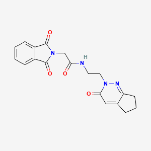 molecular formula C19H18N4O4 B2921432 2-(1,3-二氧代异吲哚-2-基)-N-(2-(3-氧代-3,5,6,7-四氢-2H-环戊并[c]哒嗪-2-基)乙基)乙酰胺 CAS No. 2034565-41-6