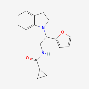 molecular formula C18H20N2O2 B2921545 N-(2-(呋喃-2-基)-2-(吲哚啉-1-基)乙基)环丙烷甲酰胺 CAS No. 898458-10-1
