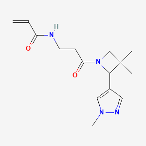 N-[3-[3,3-Dimethyl-2-(1-methylpyrazol-4-yl)azetidin-1-yl]-3-oxopropyl]prop-2-enamide