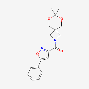 (7,7-Dimethyl-6,8-dioxa-2-azaspiro[3.5]nonan-2-yl)(5-phenylisoxazol-3-yl)methanone