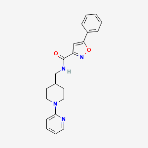 molecular formula C21H22N4O2 B2922906 5-phenyl-N-((1-(pyridin-2-yl)piperidin-4-yl)methyl)isoxazole-3-carboxamide CAS No. 1235640-61-5