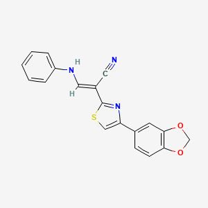 molecular formula C19H13N3O2S B2924191 (E)-2-(4-(benzo[d][1,3]dioxol-5-yl)thiazol-2-yl)-3-(phenylamino)acrylonitrile CAS No. 373377-84-5