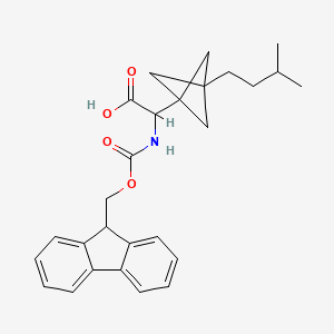 2-(9H-Fluoren-9-ylmethoxycarbonylamino)-2-[3-(3-methylbutyl)-1-bicyclo[1.1.1]pentanyl]acetic acid