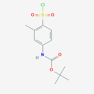 molecular formula C12H16ClNO4S B2927580 tert-butyl N-[4-(chlorosulfonyl)-3-methylphenyl]carbamate CAS No. 1508885-92-4