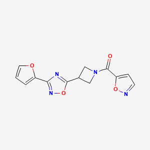 molecular formula C13H10N4O4 B2927661 (3-(3-(Furan-2-yl)-1,2,4-oxadiazol-5-yl)azetidin-1-yl)(isoxazol-5-yl)methanone CAS No. 1428363-70-5