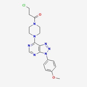 molecular formula C18H20ClN7O2 B2928284 3-氯-1-(4-(3-(4-甲氧基苯基)-3H-[1,2,3]三唑并[4,5-d]嘧啶-7-基)哌嗪-1-基)丙烷-1-酮 CAS No. 920372-02-7