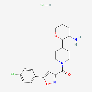 molecular formula C20H25Cl2N3O3 B2928295 [4-(3-氨基氧杂-2-基)哌啶-1-基]-[5-(4-氯苯基)-1,2-恶唑-3-基]甲酮；盐酸盐 CAS No. 2418682-57-0