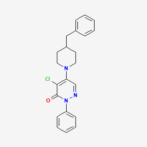molecular formula C22H22ClN3O B2929401 5-(4-Benzylpiperidin-1-yl)-4-chloro-2-phenylpyridazin-3-one CAS No. 306736-49-2