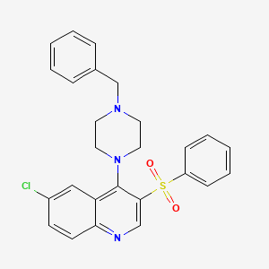 4-(4-Benzylpiperazin-1-yl)-6-chloro-3-(phenylsulfonyl)quinoline