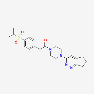 molecular formula C22H28N4O3S B2930046 1-(4-(6,7-dihydro-5H-cyclopenta[c]pyridazin-3-yl)piperazin-1-yl)-2-(4-(isopropylsulfonyl)phenyl)ethanone CAS No. 2034389-63-2