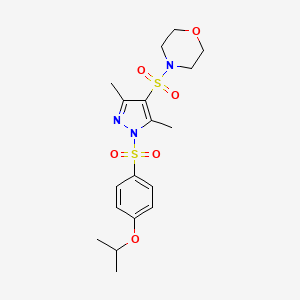 molecular formula C18H25N3O6S2 B2930458 4-((1-((4-异丙氧苯基)磺酰基)-3,5-二甲基-1H-吡唑-4-基)磺酰基)吗啉 CAS No. 956252-46-3