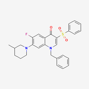 molecular formula C28H27FN2O3S B2930638 1-benzyl-6-fluoro-7-(3-methylpiperidin-1-yl)-3-(phenylsulfonyl)quinolin-4(1H)-one CAS No. 892760-18-8