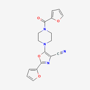molecular formula C17H14N4O4 B2930788 5-(4-(Furan-2-carbonyl)piperazin-1-yl)-2-(furan-2-yl)oxazole-4-carbonitrile CAS No. 903850-27-1