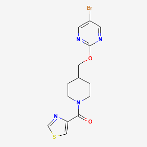 molecular formula C14H15BrN4O2S B2931357 [4-[(5-Bromopyrimidin-2-yl)oxymethyl]piperidin-1-yl]-(1,3-thiazol-4-yl)methanone CAS No. 2379953-52-1