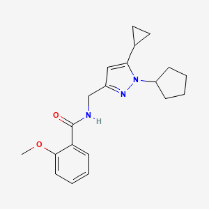 molecular formula C20H25N3O2 B2932614 N-((1-cyclopentyl-5-cyclopropyl-1H-pyrazol-3-yl)methyl)-2-methoxybenzamide CAS No. 1448130-56-0