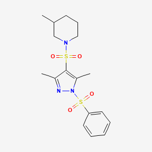 molecular formula C17H23N3O4S2 B2933022 1-((3,5-dimethyl-1-(phenylsulfonyl)-1H-pyrazol-4-yl)sulfonyl)-3-methylpiperidine CAS No. 956270-84-1