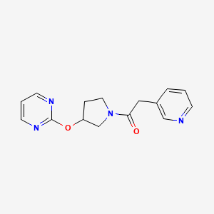 molecular formula C15H16N4O2 B2933194 2-(Pyridin-3-yl)-1-(3-(pyrimidin-2-yloxy)pyrrolidin-1-yl)ethanone CAS No. 2034474-11-6
